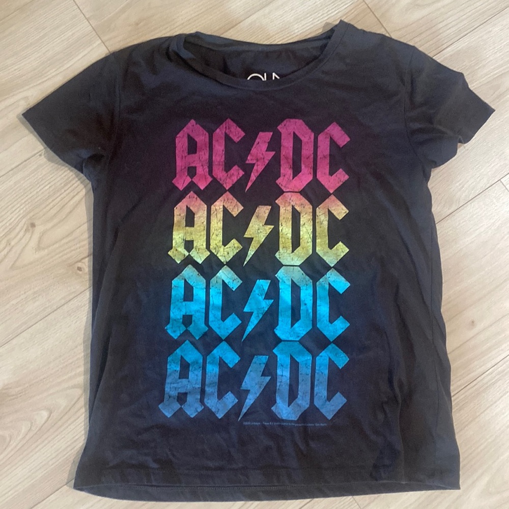 Chaser NWT ACDC Highway to Hell Graphic Tee Medium